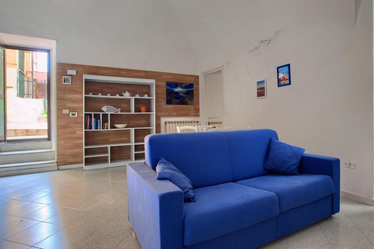 Casa A 2 Passi Dal Mare Con Patio Privato Villa Imperia Exteriör bild