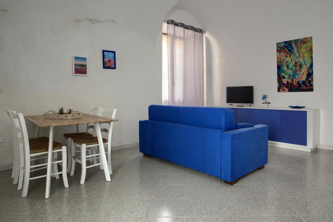 Casa A 2 Passi Dal Mare Con Patio Privato Villa Imperia Exteriör bild